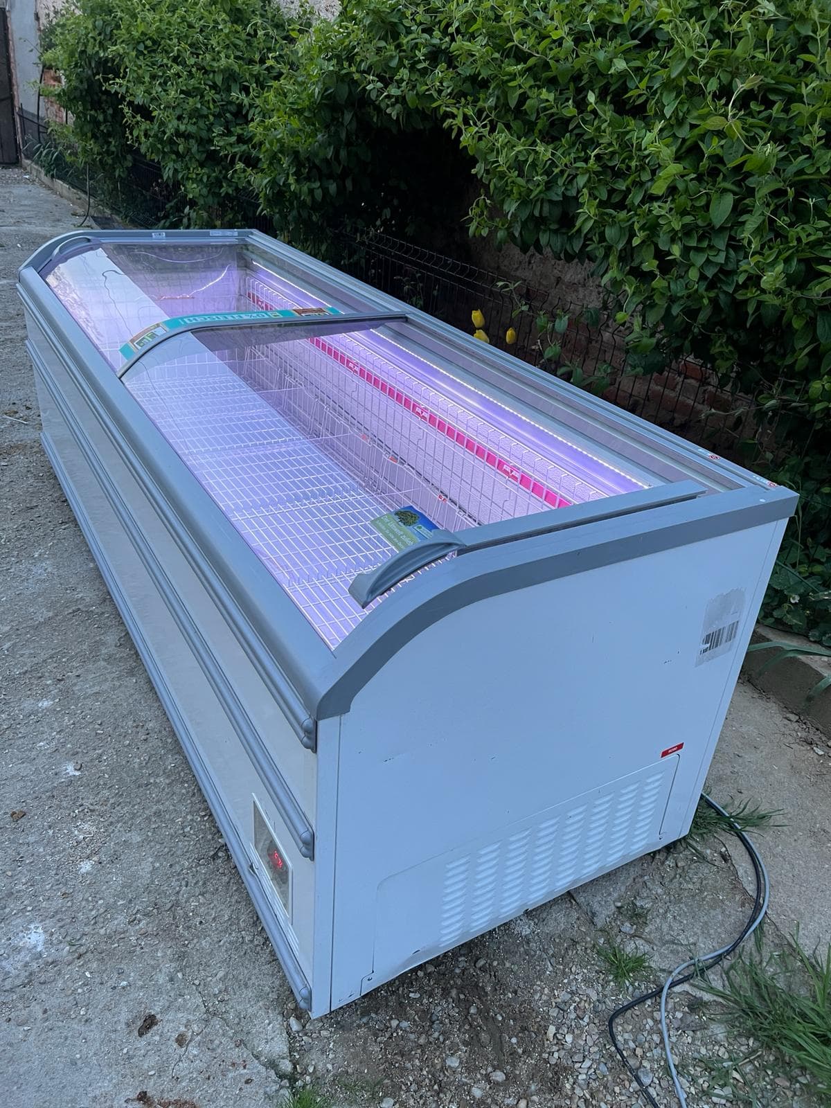 Lada frigorifica AHT Miami, 250cm lungime, 85cm lățime, 90cm înălțime