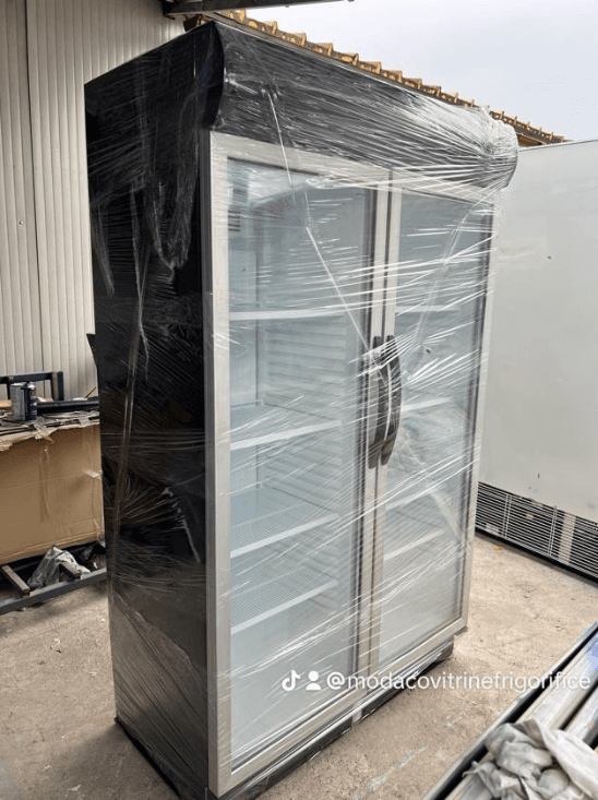 Vitrină frigorifică verticală dublă, 200cm înălțime, 120cm lungime, 55cm adâncime