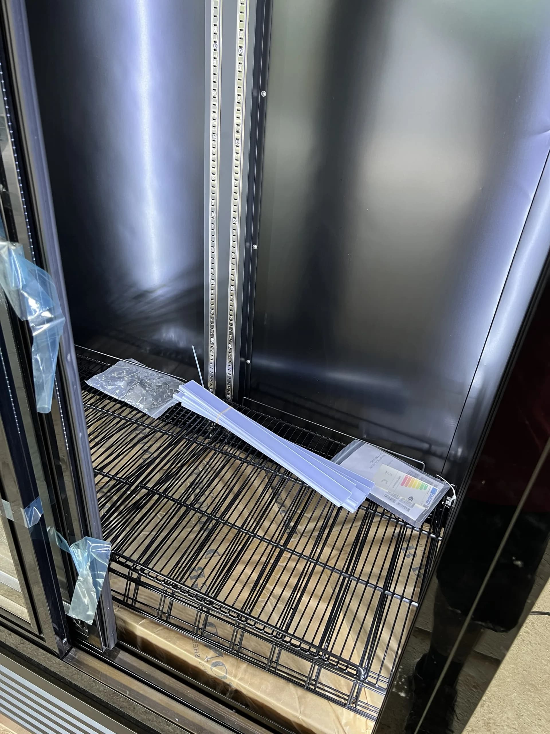 Vitrina frigorifica dubla, usi glisante