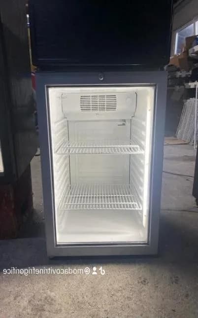 Vitrina frigorifica minibar medie